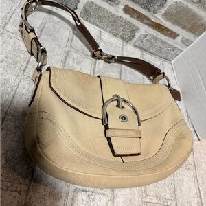 Vtg Y2K COACH 10723 Soho Buckle Pebbled Leather Hobo Bag Beige Hampton